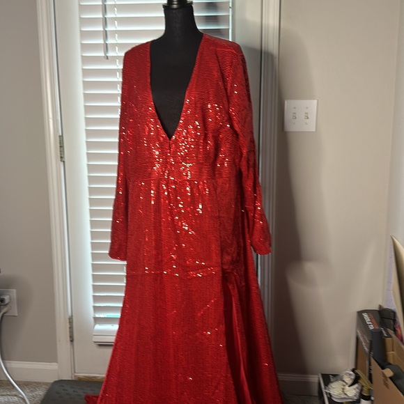 Red two side split dress - Picture 2 of 4